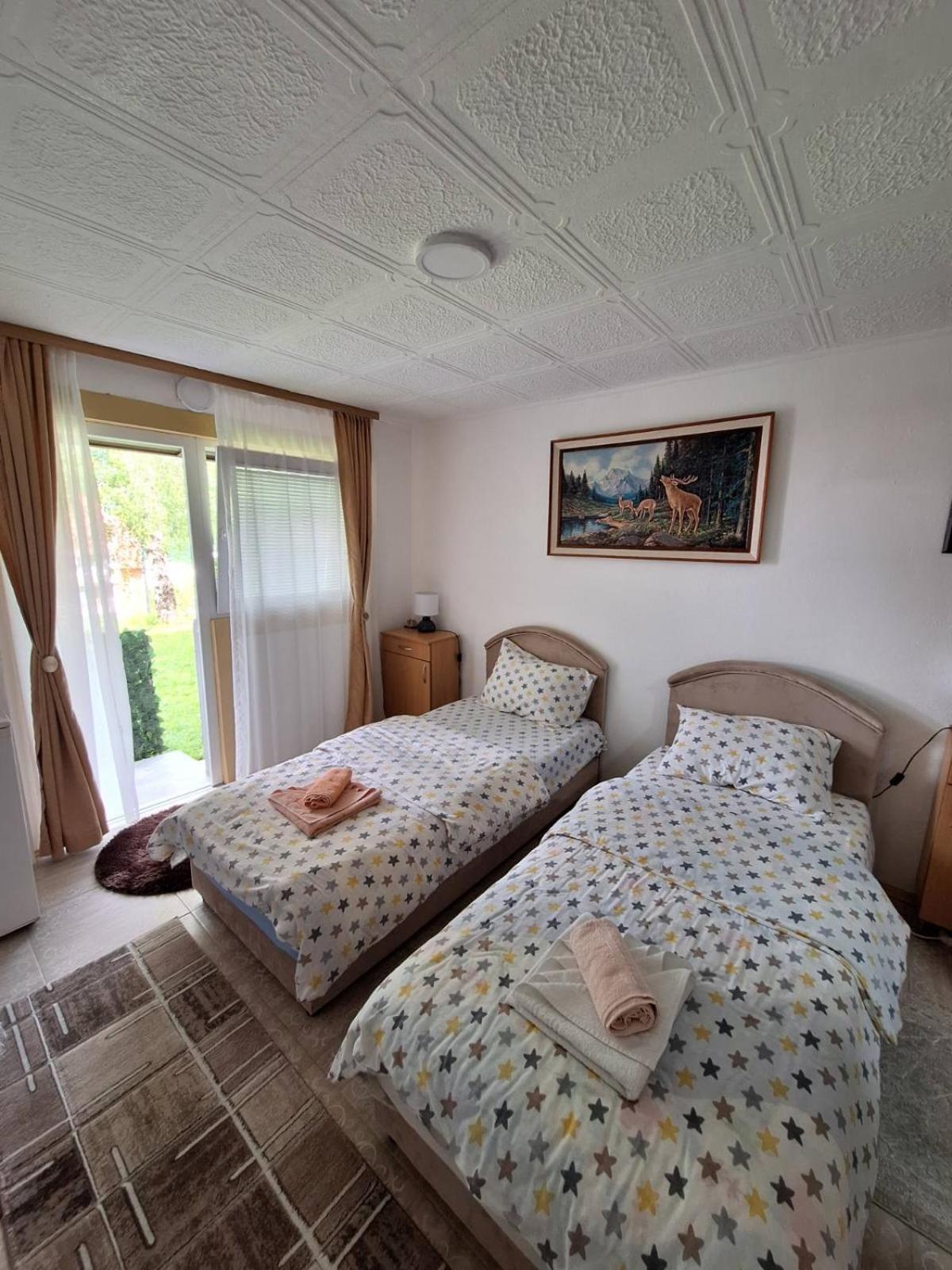 Apartment Buklija ปลูชิเน ภายนอก รูปภาพ